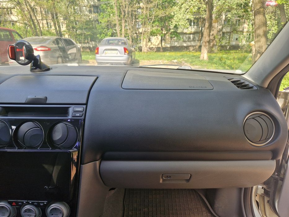 Продам мазду 6 2002