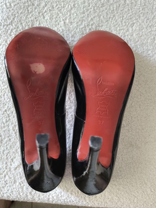 Lakierki hristian Louboutin 37