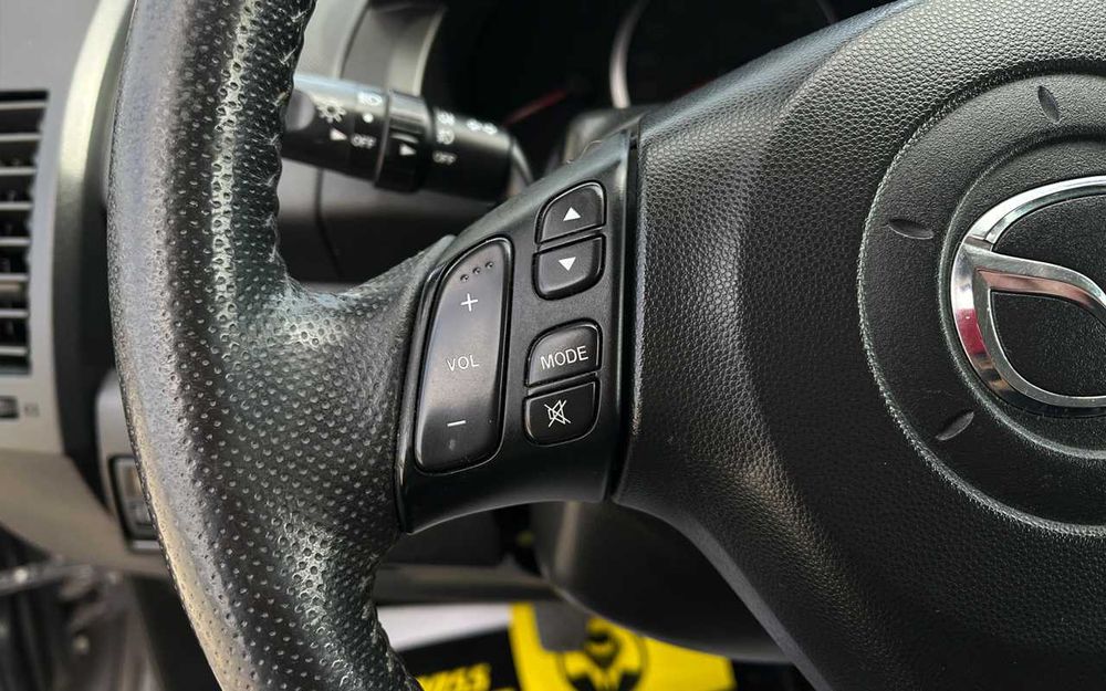Mazda 5 2009 року