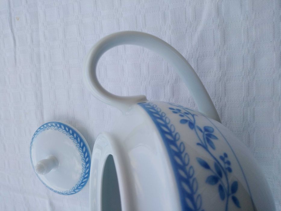 Bule de Porcelana Ema, de 1 litro
