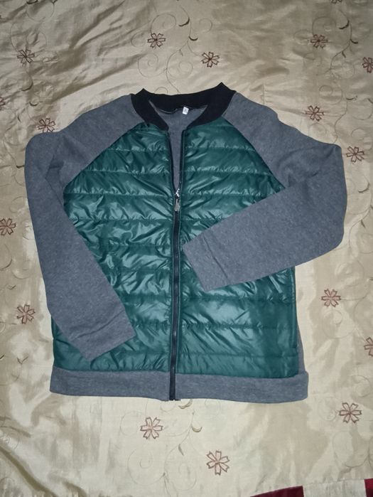 Костюм спортивный женский.