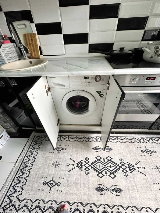 Продается 3-х комнатная квартира район Артема.