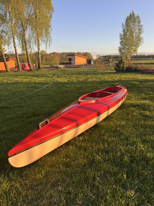 Kajak z wlokna szklanego