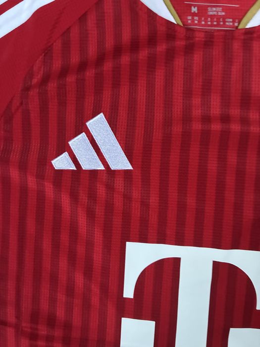 Camisola principal Bayern 26/27 - Olise