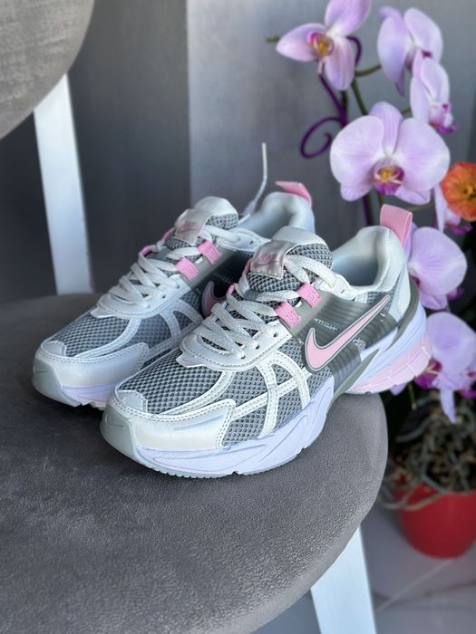 PREMIUM‼️Nike V2K Runtekk White Grey Pink / жіночі кросівки найк 38 39