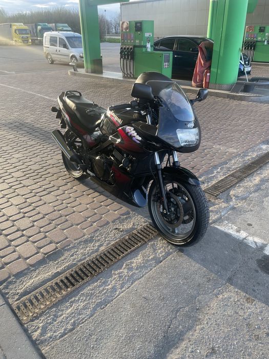 Kawasaki gpz500s