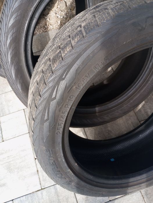 Opony 255/45 r19