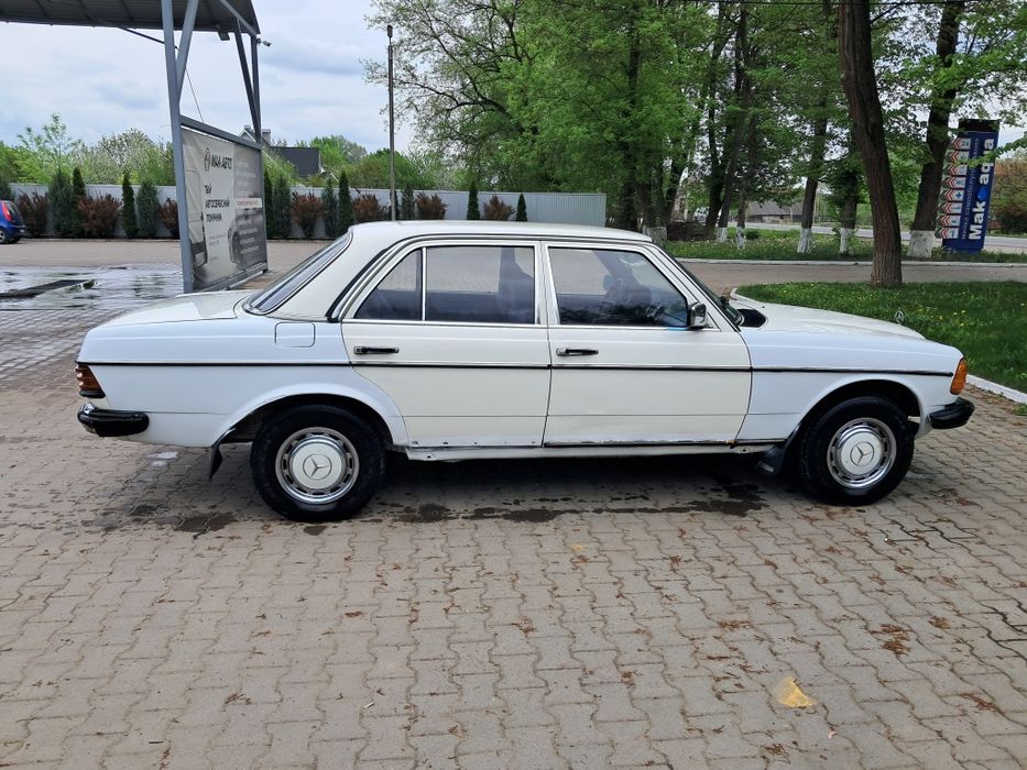 Продам Mersedes W123 200 дизель