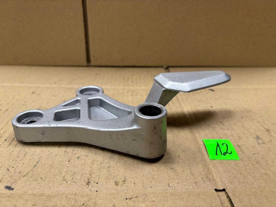 Set Podnóżek Lewy Kierowcy Yamaha MT 125, 2014-18 [12]