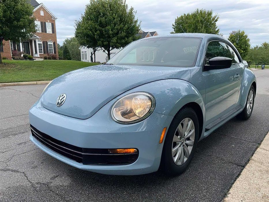 Volkswagen Beetle      2015
