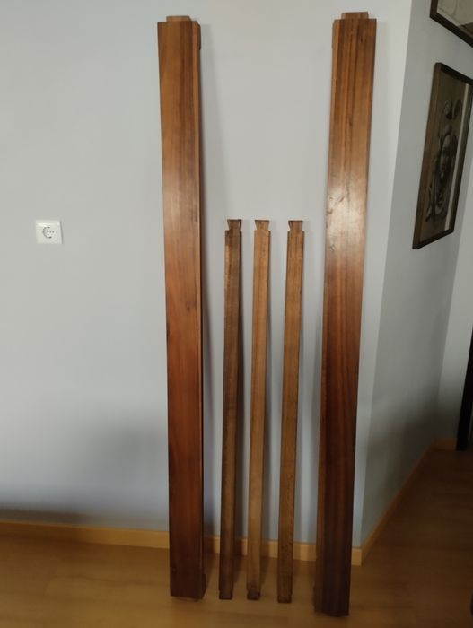 Cama de casal em bom estado