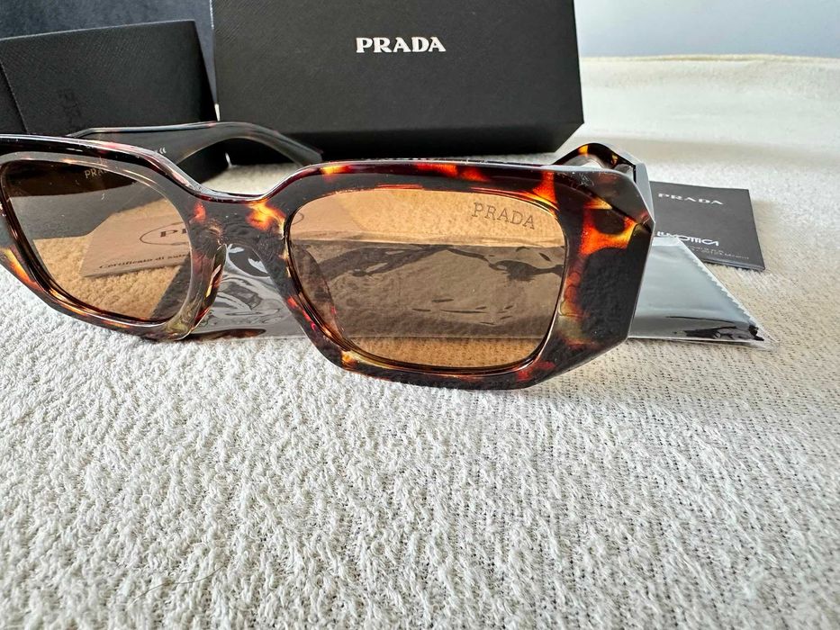 Okulary przeciwsłoneczne Prada
