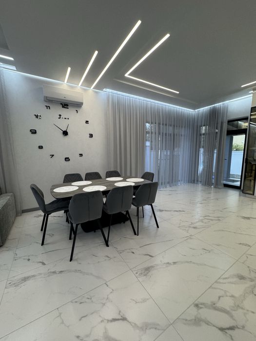 Современный уютный дом на Чубаевке / Фонтан