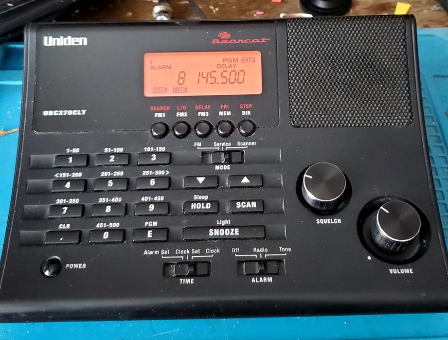 Сканер Uniden UBC370CLT