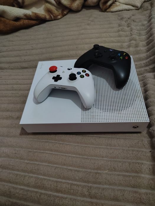 Xbox one S 1tb  продаж за 4400грн