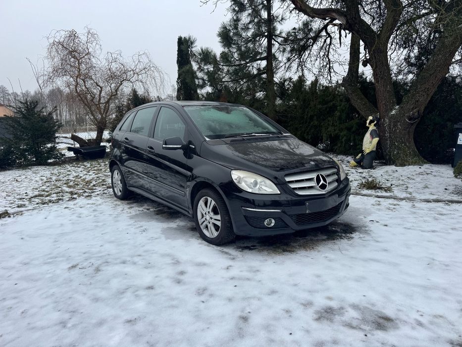 Mercedes-Benz Klasa B Sprzedam w ładnym stanie mercedesa w245