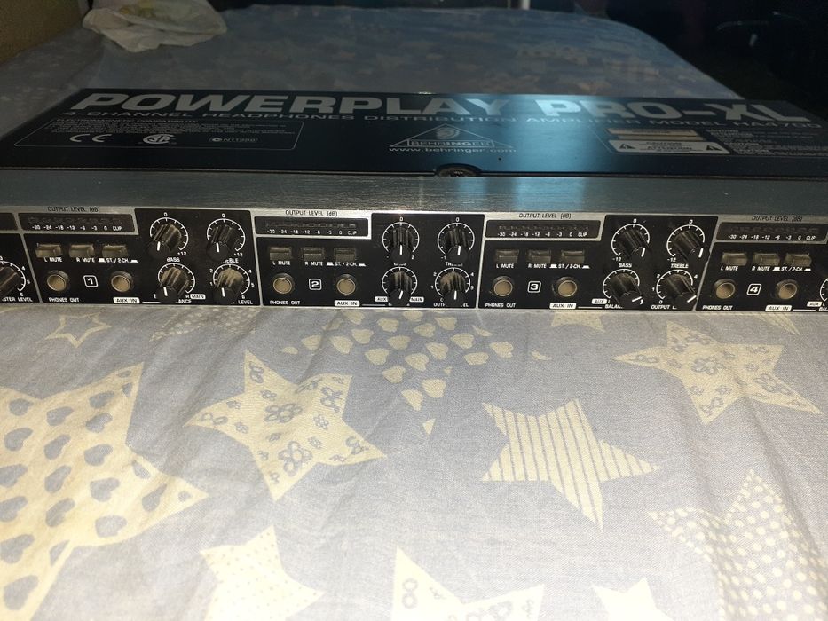 продам Behringer Powerplay Pro-XL HA4700