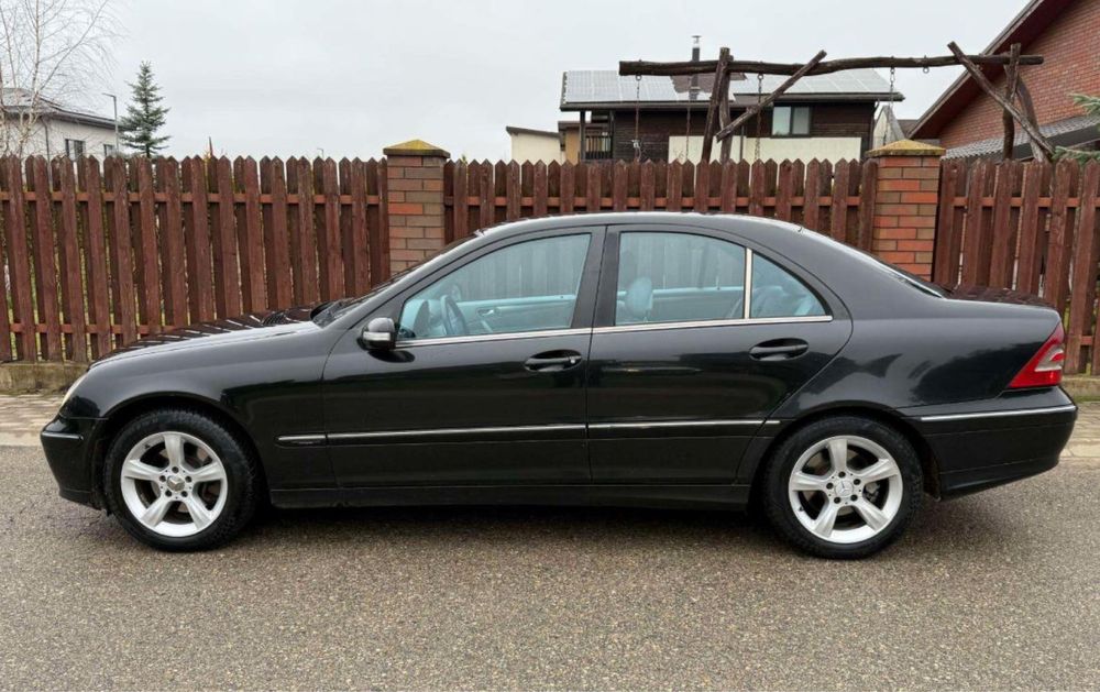 Мерседес С 270 у гарному стані