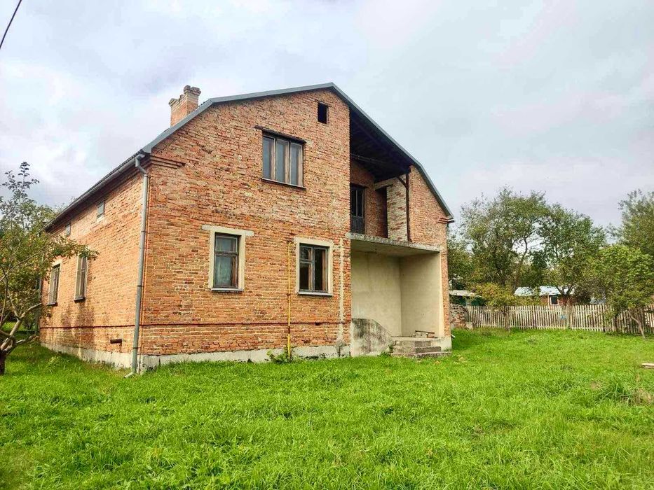 Продаж будинку с. Бірки