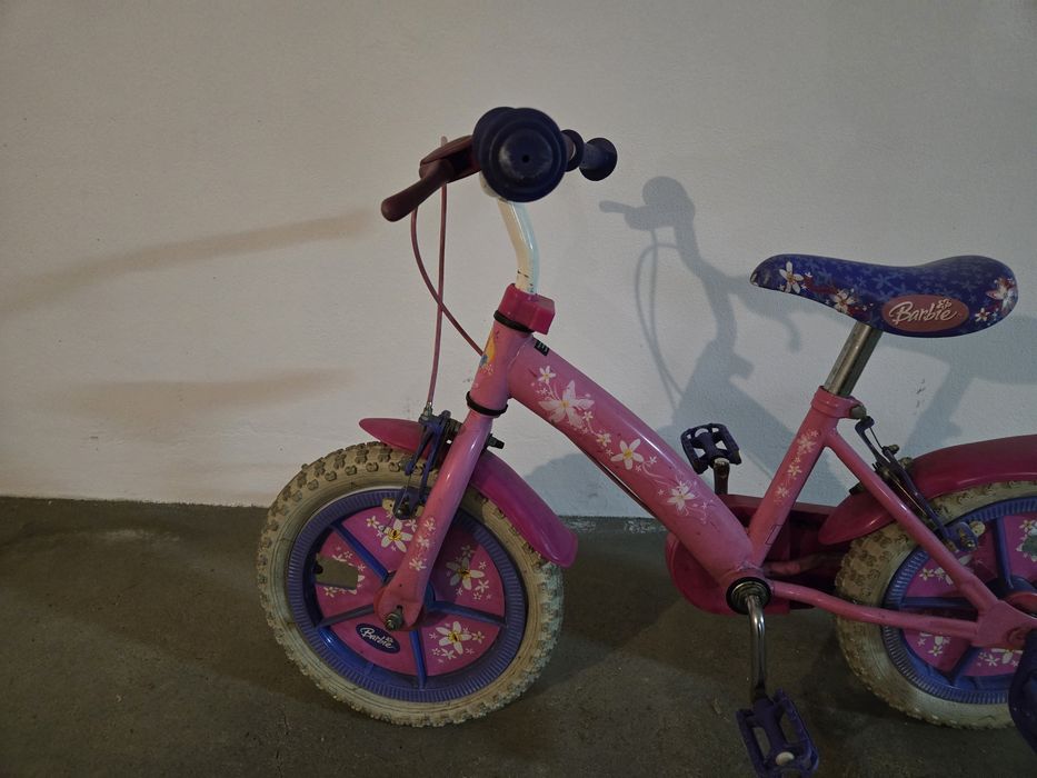 Bicicleta de criança Barbie.