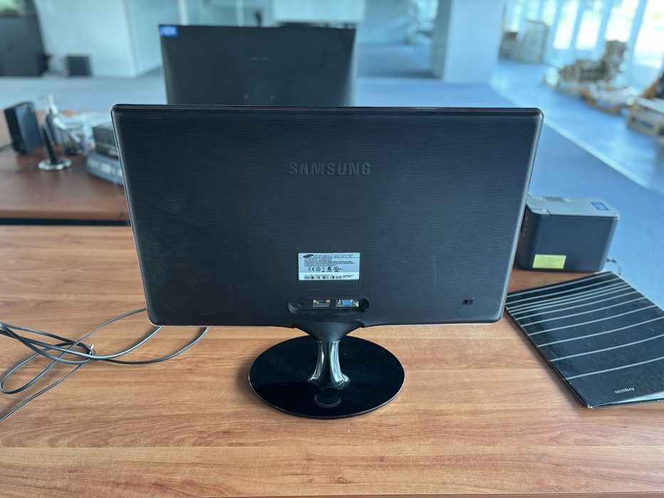 Monitor Samsung 24” S24B370H - Full HD