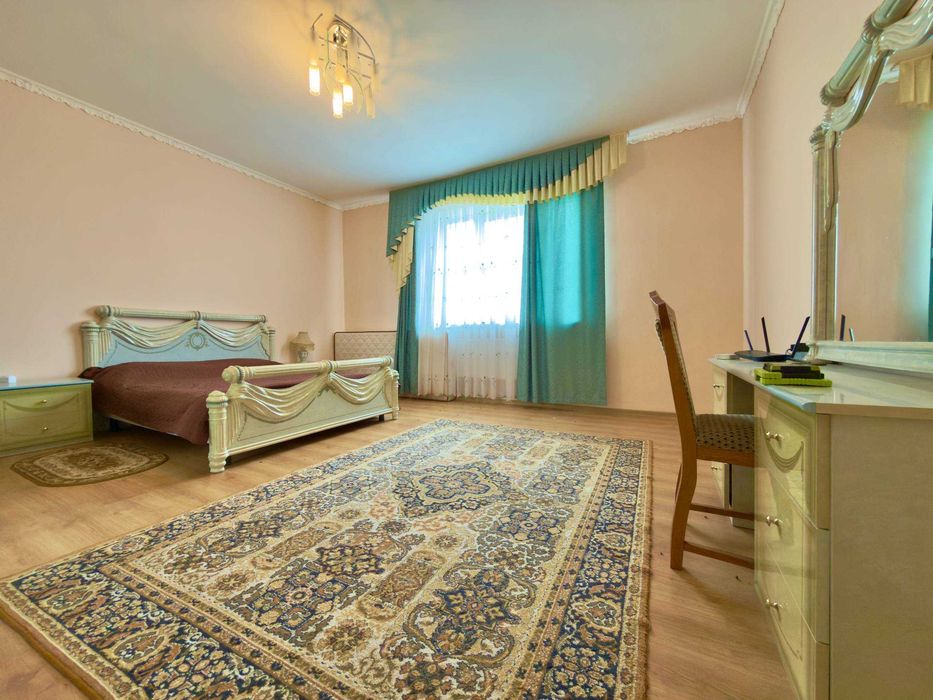 Продаж будинку у Бориславі