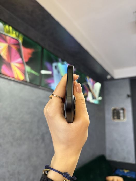 Used IPHONE 16 256 Black Neverlock Костюшка,5 igrand