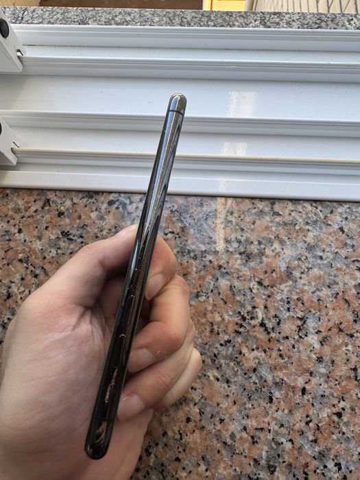Iphone XR 64 GB - Avariado / Não liga