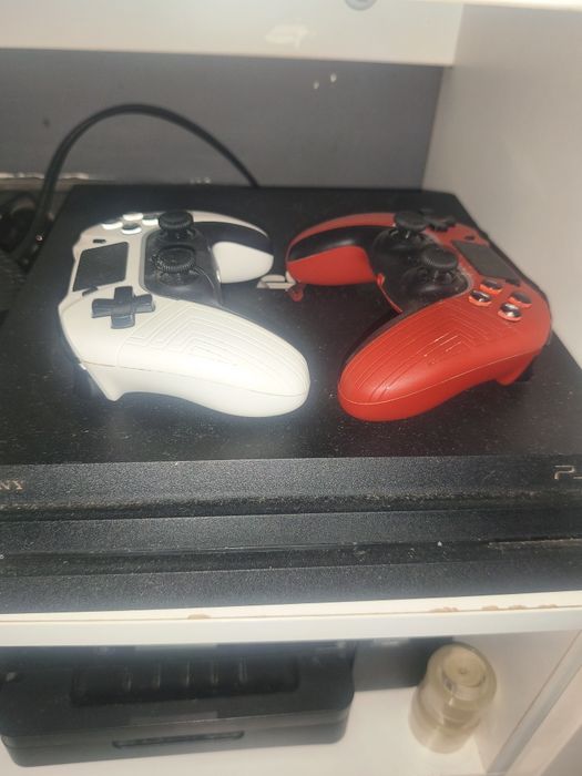 Sprzedam PS4 Slim