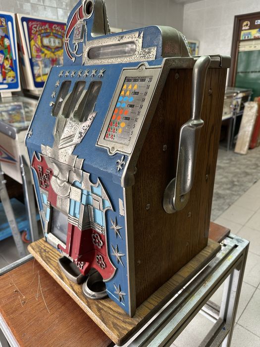 Slot machine Americana antiga - Mills Castle Front