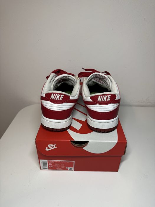 Nike dunk low next nature gym red (42 / 10 us )
