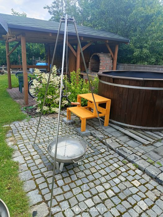 Grill ogrodowy ze stali nierdzewnej + trójnóg + ruszt – solidny komplet