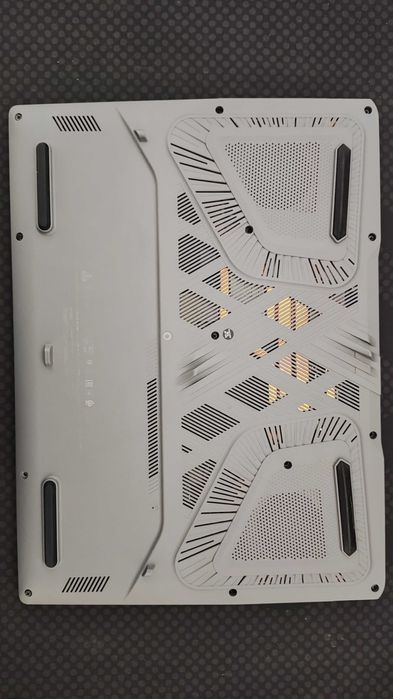 MSI Sword 16" - i7 14700HX