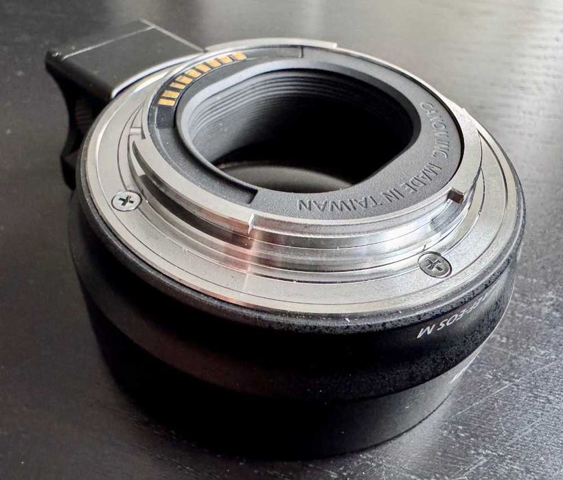 Canon - oryginalny adapter EOS EF / EF-S na EOS M Adapter EF-EOS M