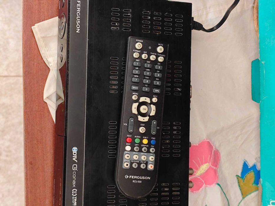 Receptor Satélite Ferguson Ariva 100E