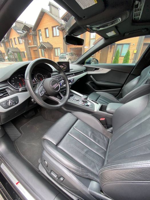 Audi A4B9 s-line