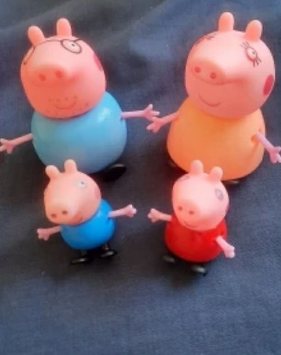 Pack 4 Figuras Bonecos familia Porquinha Peppa Pig embalados NOVO