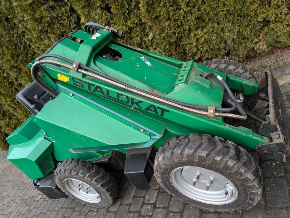 Miniladowarka AVANT 4x4 MULTI , przegubowa! DIESEL!  Łyżka i  widły!