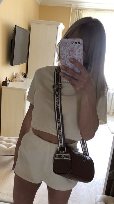 Сумка ,сумки чорна та коричнева жіноча.