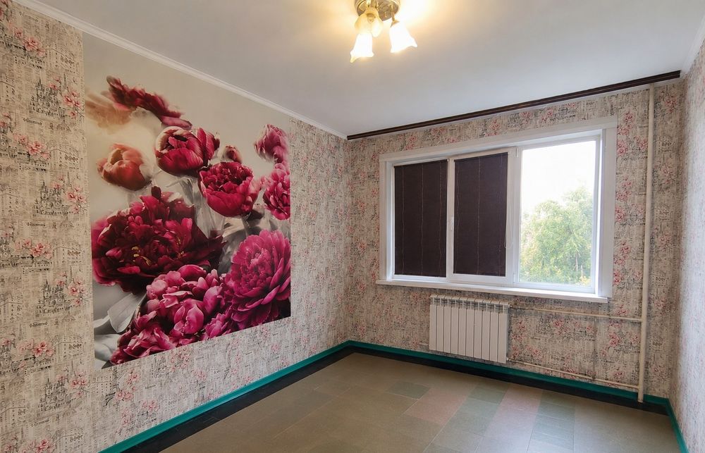 Продається двокімнатна квартира.