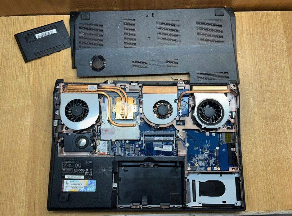 Ігровий ноутбук 17.3" Clevo P370EM