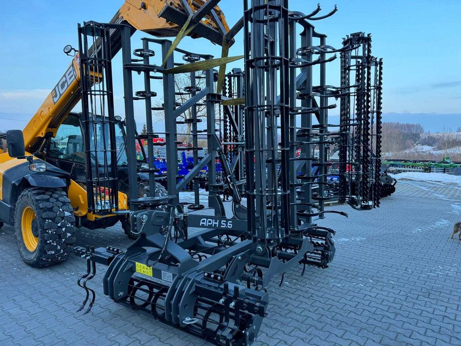 Agregat pazurek APH 4,2 m 5,0 m 5,6 m HELAGRO składany hydraulicznie