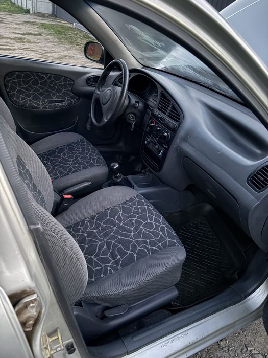Продам daewoo lanos 1.5  2003 в оригинале