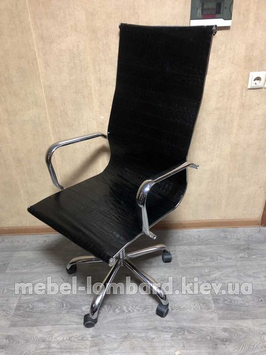 Кресло офисное RCH- Бали "Новый кожзам" "Черный" ,бу