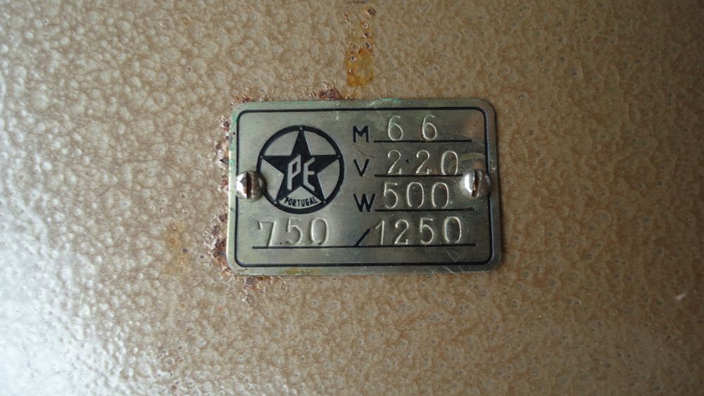 Aquecedor vintage a funcionar