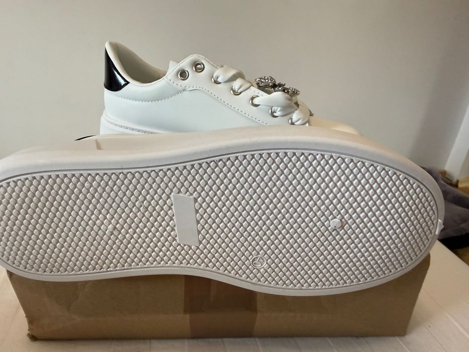 Sneakersy białe 40