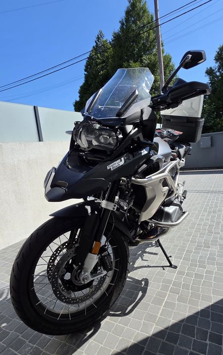 BMW GS R1250 Triple Black
