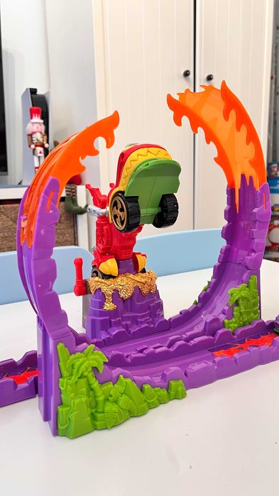 Zestaw T Racers Dragon Loop