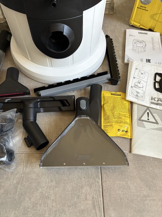 Nowy odkurzacz piorący Karcher Se 4 Plus