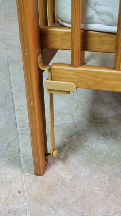 Cama para bebé + colchão